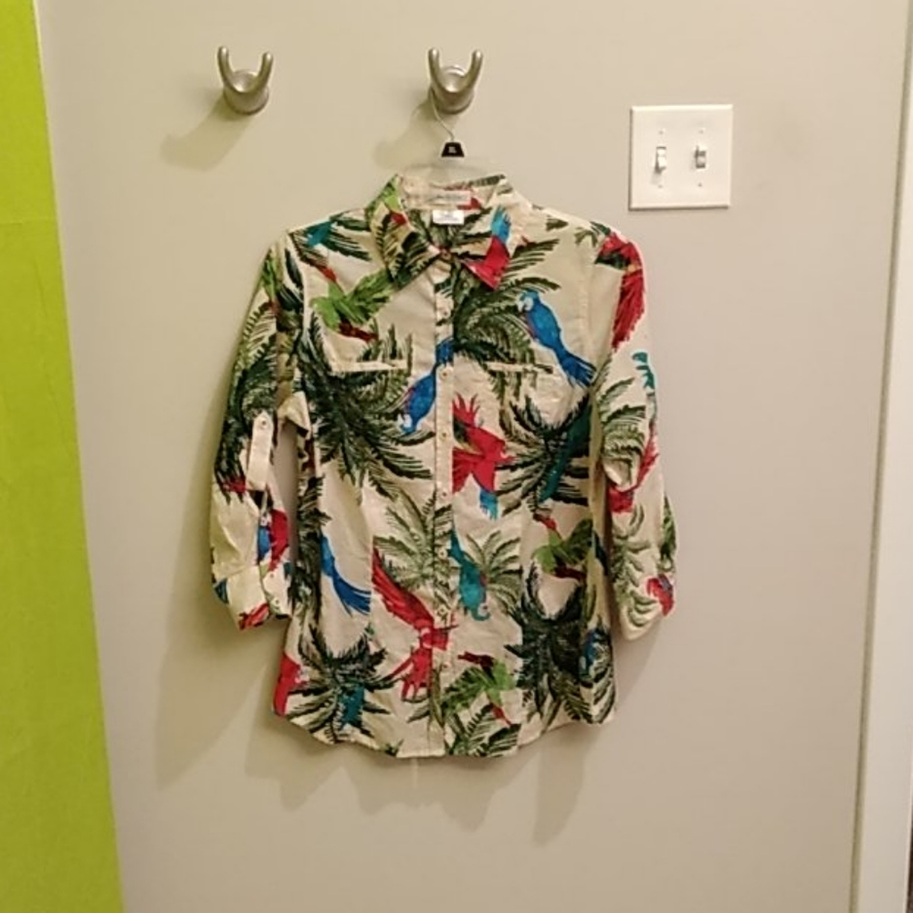 Van Heusen S/P Tropical Fitted Blouse Parrots
